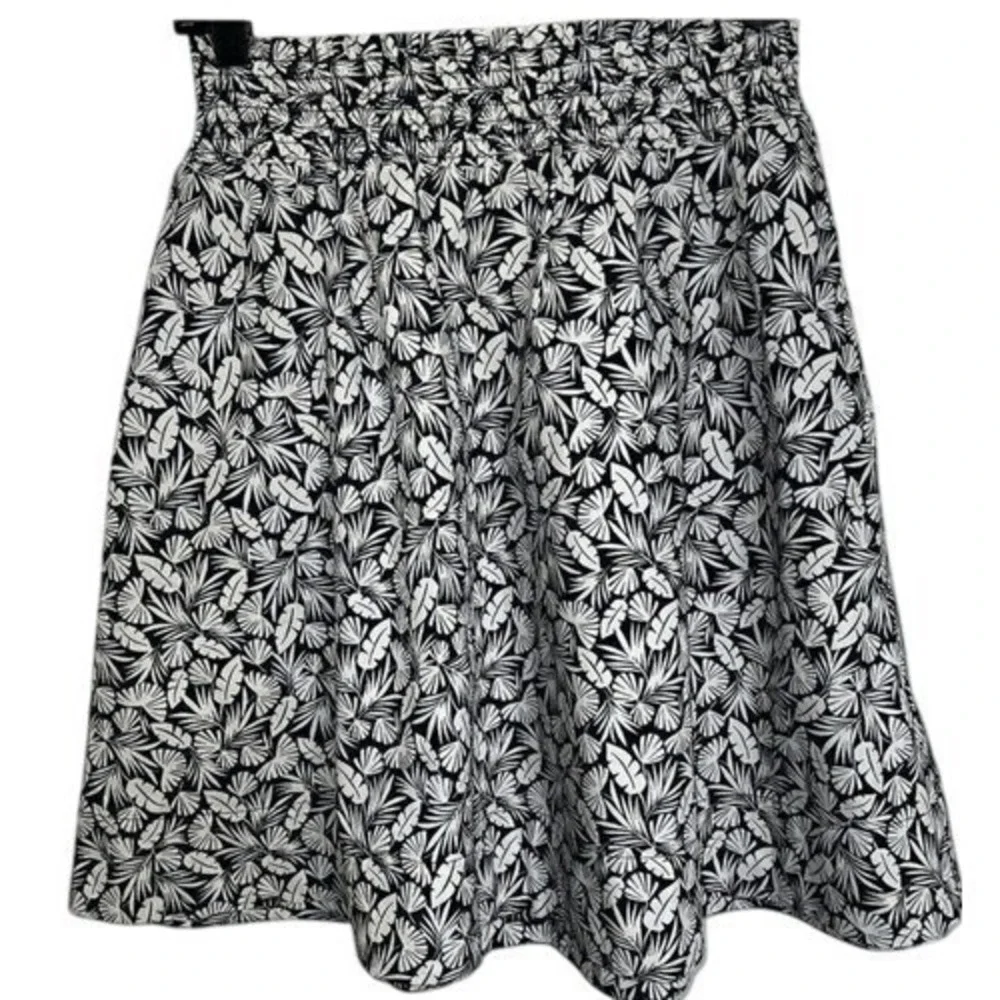 BODEN Navy/White Hawaiian Leaf Foliage‎ Mini Skirt Cotton NWT Size 10 - Picture 2 of 7